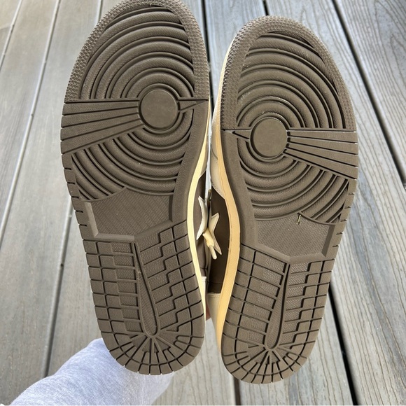 KCPA Men’s Sneakers - Picture 6 of 8